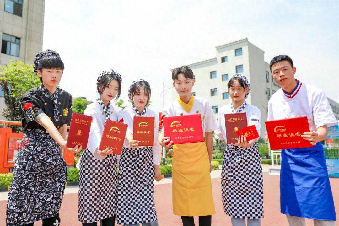 西安新东方烹饪技工学校告诉你：厨师证怎么考？有什么用途？