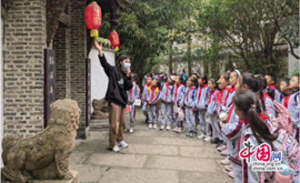 寻川菜源头，承巴蜀文化 成都明远书院学校开启“舌尖上的”研学之旅