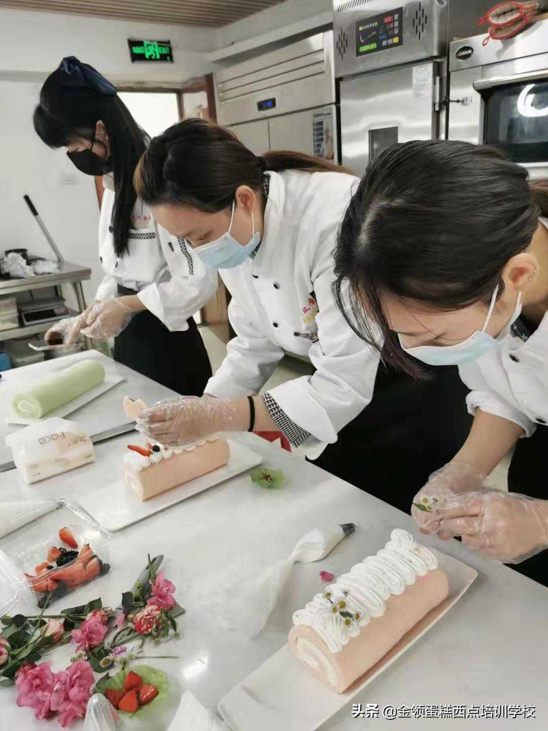 想开一家私房烘焙无基础如何入门？