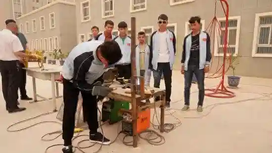 匠心筑梦，职启未来