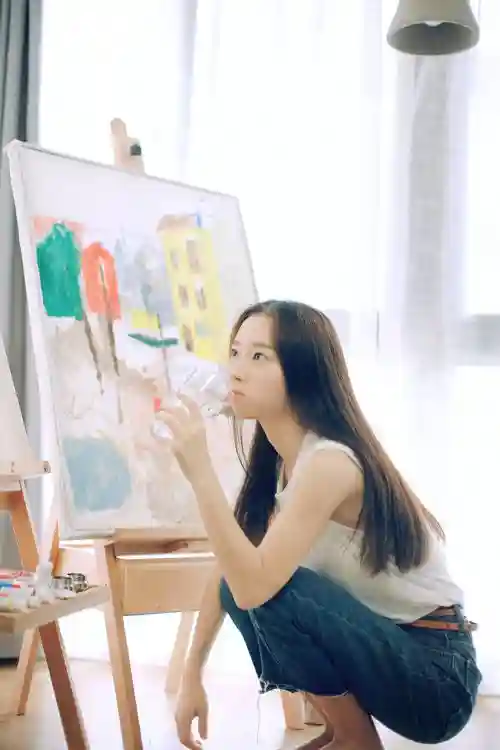 没有绘画的基础的成年人，还能学画画吗？来得及吗？
