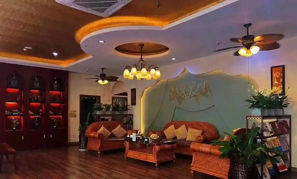 西双版纳十年老店!泰式按摩YYDS 自从上班之后，...