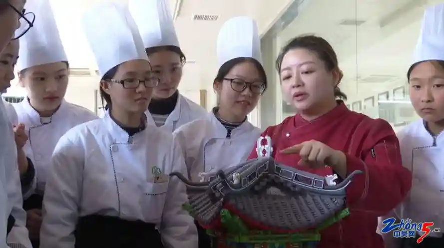 常州教师制作的“毗陵驿”翻糖蛋糕获国际金奖