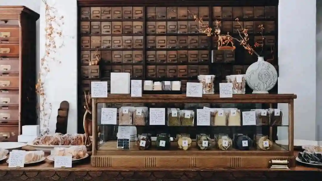 东京这家主打常温糕点，陈列似中药店的手作烘焙店绝了
