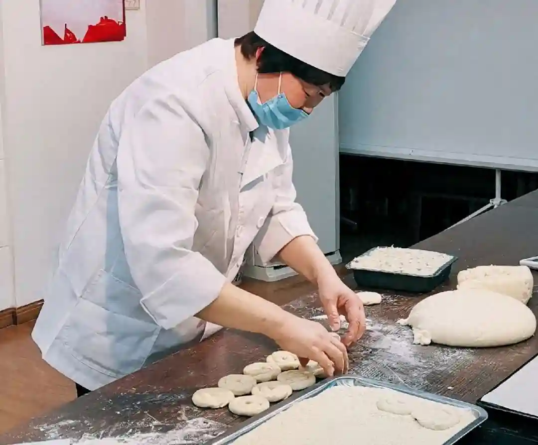 常熟市国家中式一级面点师张丽英：不辞辛苦终得甜 面点技艺得传承