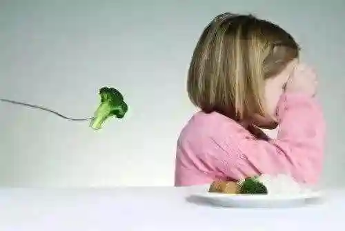 挑食、不合群…碰上这些问题孩子，幼师该怎么办？