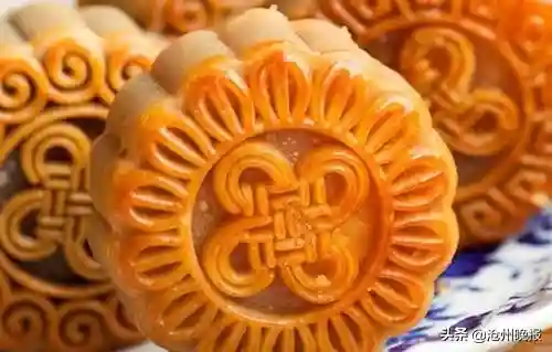 朋友圈中“私房月饼”热卖，无日期、卫生许可等，购买需谨慎