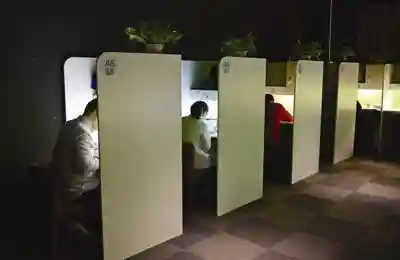 每小时收费5.5元至10元 共享自习室能走多远？