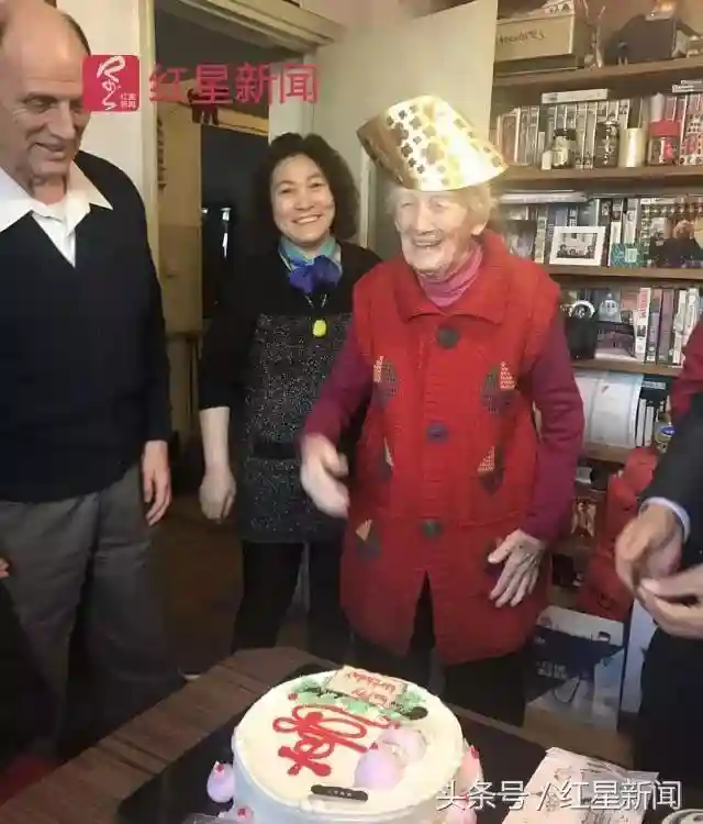 102岁了！参与创建北外的加拿大“成都女孩”，照吃椒盐桃酥跳八段锦