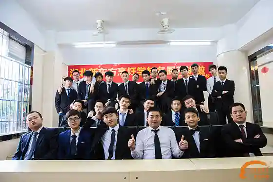 锦瑟思年华 毕业不散场--湖北新东方烹饪学校金牌大厨1410毕业照