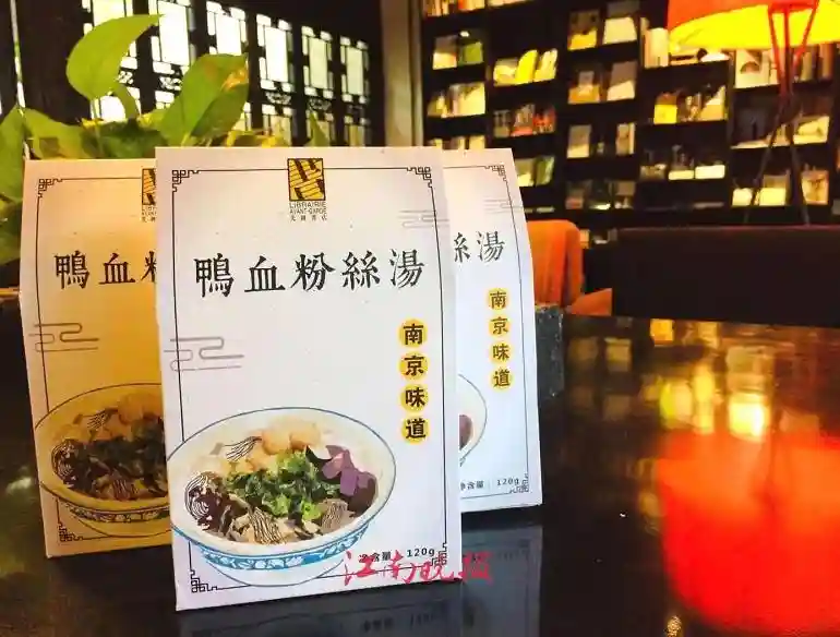 无锡实体书店：有的卖起了鸭血粉丝汤，有的走起人文旅店路线