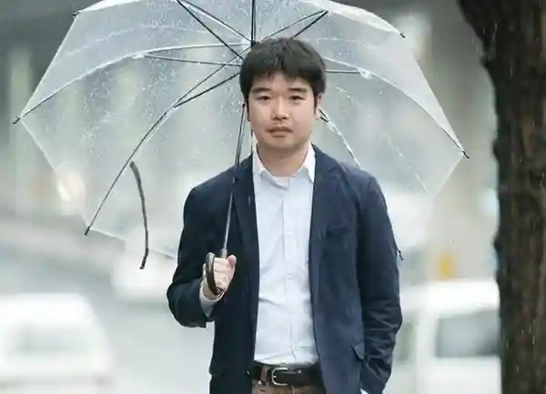 《工作漂流》：日本“冰河期”职场的人间观察