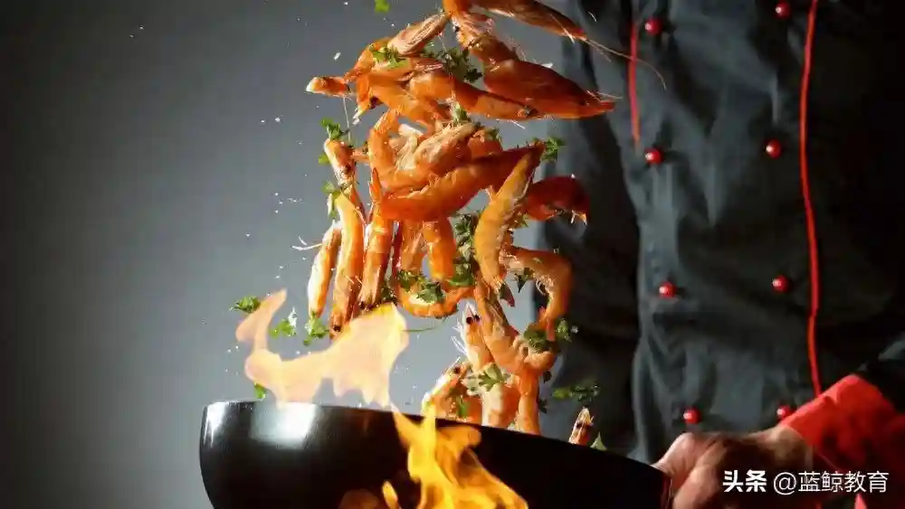 “当代孔乙己”炒火职教，老牌巨头却已掉头向下？