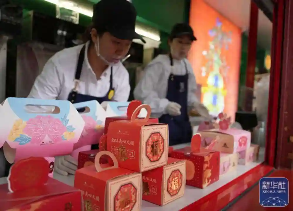 “得胜堡”、芋泥酥酪、大政殿慕斯蛋糕……沈阳故宫文创产品扎堆“上新”