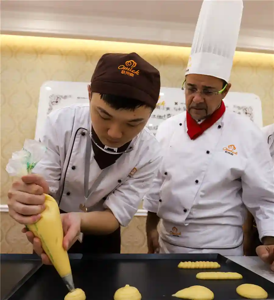 走近欧米奇学员胡亚飞：沉淀自己 是为了走得更远