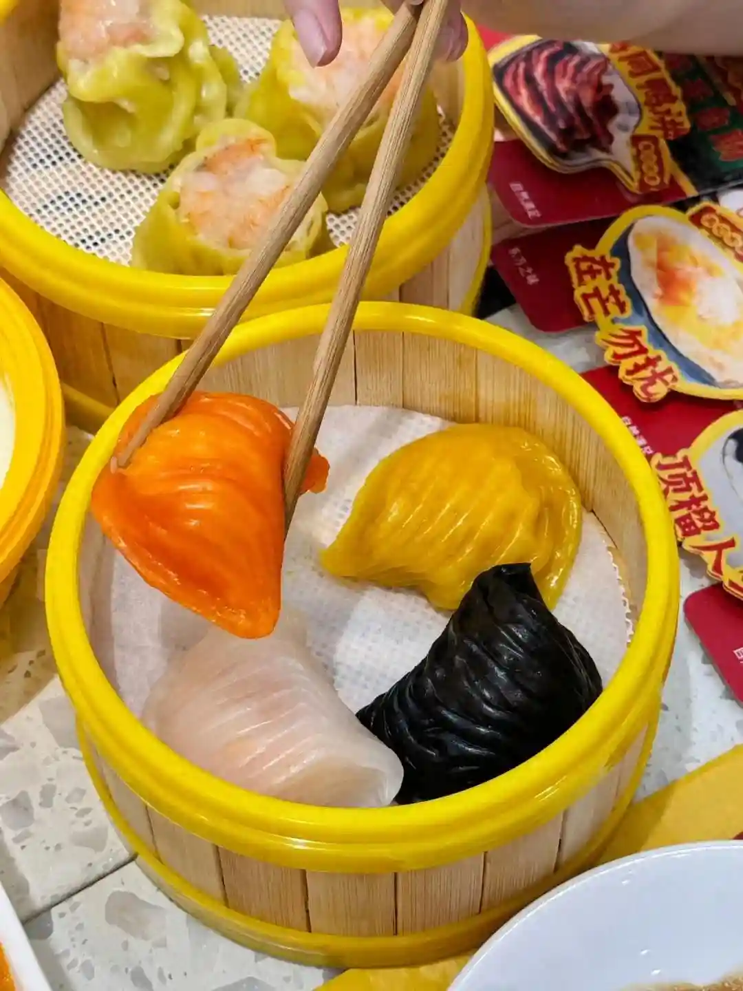 满记甜品卖起港式茶点