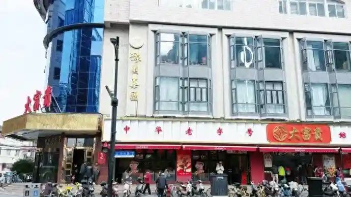 这家有着143年历史的餐饮老字号“大富贵”，最近成了《好东西》的打卡地