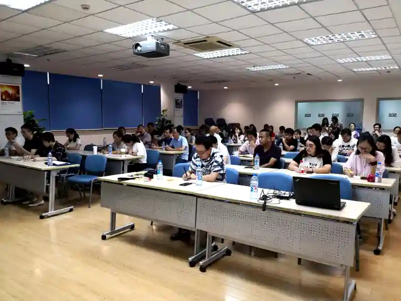 组织召开闵行区糕点生产企业良好生产规范培训会