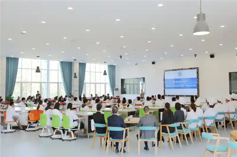 西南财经大学劳动教育烹饪实训基地正式开训