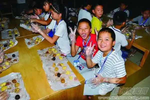 齐河：甜美的月饼甜美的笑容