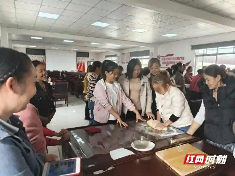 张家界市四都坪乡：培训出“新活” 端稳就业金饭碗