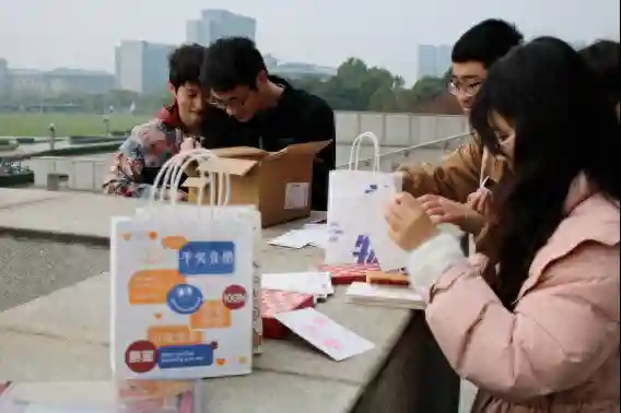 “福”摇直上，一“研”为定！2025研考在即，多所高校暖心护考