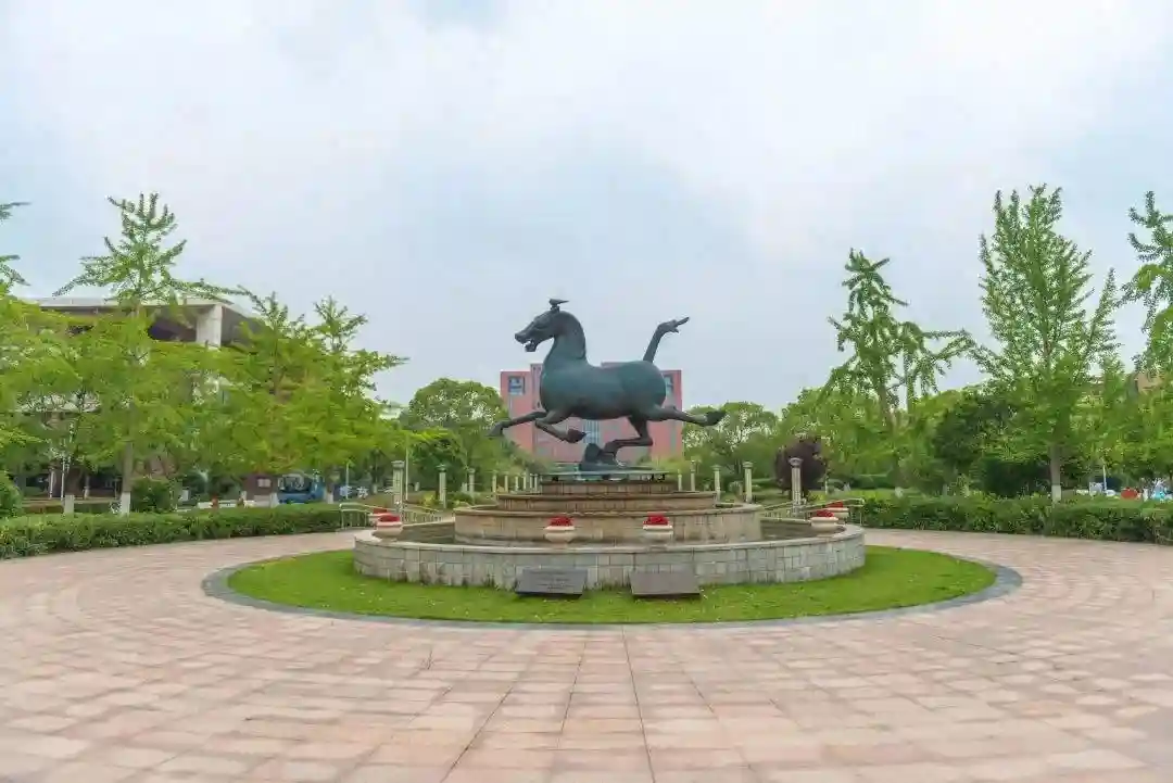 2024年上海旅游高等专科学校秋季高考招生简章（附专业介绍）