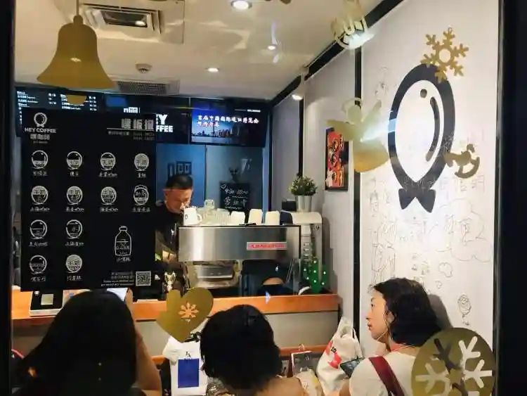 在上海这座“城市园林”里，他们如何越“开”越“旺”丨魔都特色小店