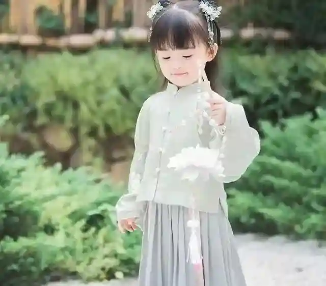 聊斋故事：鬼玉佩