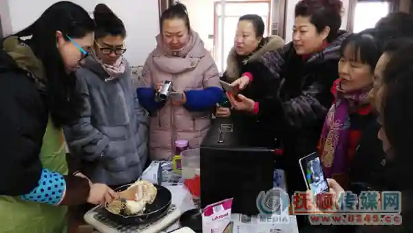 抚顺顺达社区建安社区办免费西点培训班