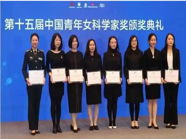 魏诗卉：山东火箭军“超女”，突破中国50年难题，让美国羡慕不已