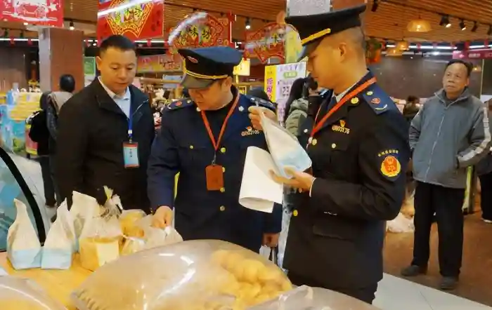 赣州市南康区市场监管局东山分局强化烘焙类糕点类食品监管