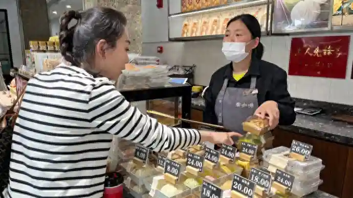 熊小白、乔咖啡……这些你熟悉的上海老字号有了新面孔