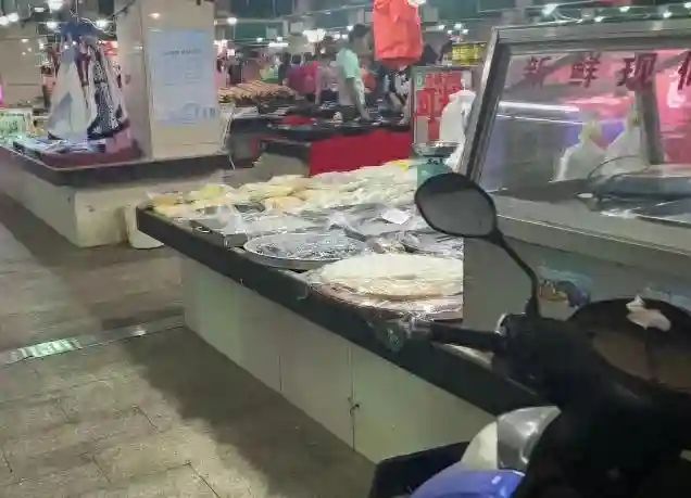 广东中山闹市里隐藏的一家阿叔糕点小档，每天早上卖完即止