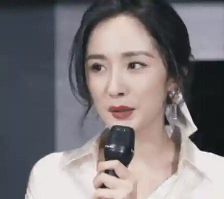 杨幂直播状态满分！消除肤色暗沉的4大技巧