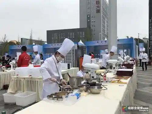 成都有近千名高级技师级别中厨 月薪最高可达5万
