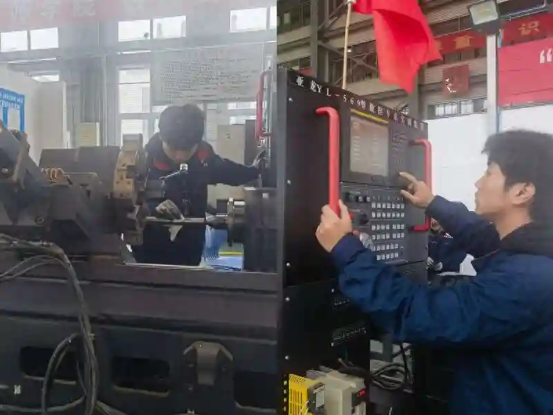 技工院校实训车间里的就业梦
