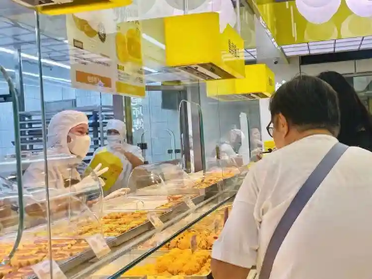 深圳旗舰店开业 鲍师傅糕点华南扩张迈入新阶段