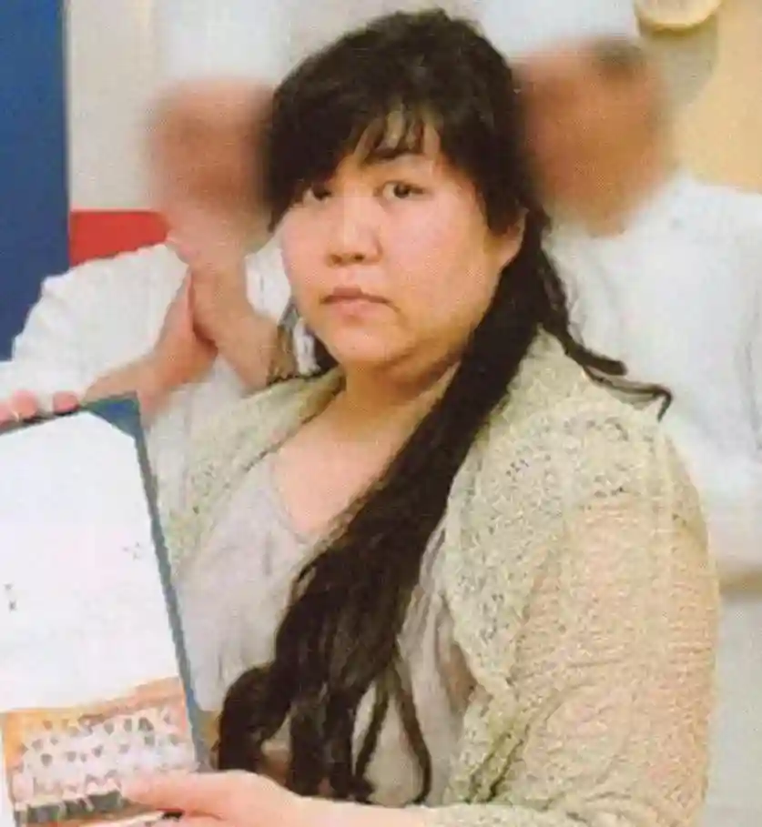 日本黑寡妇：长得奇丑无比，却1年交往30个男人，骗取上亿钱财