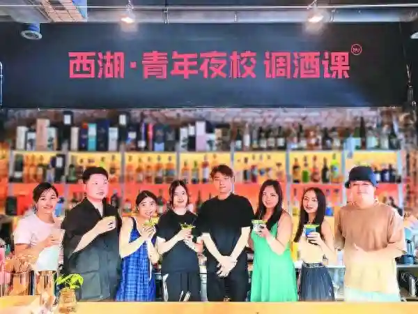 上夜校！最时髦的夜生活来啦