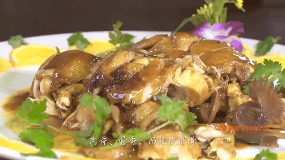 顺德大厨年夜饭：顺德四杯鸡见证坤叔从星级酒店主厨到为兴趣掌勺